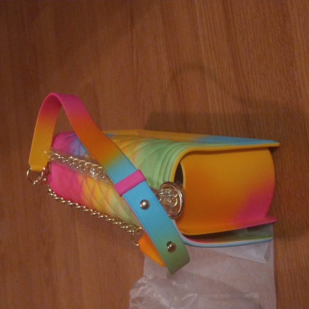 Purse - Picture 2 of 3